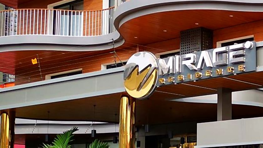 The entrance canopy at Mirage Residence